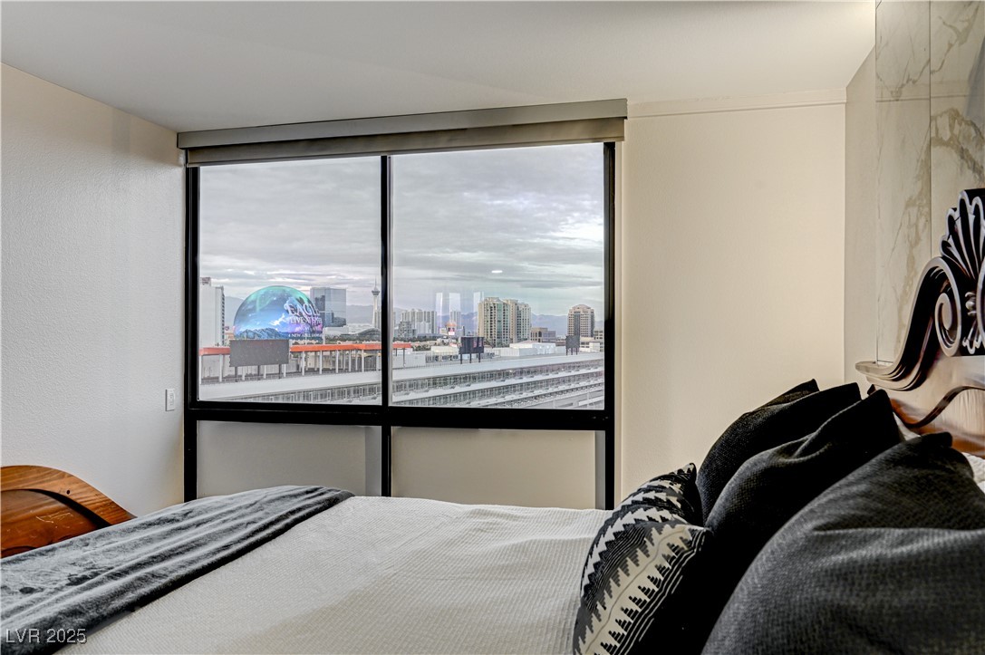 205 East Harmon Avenue 1010