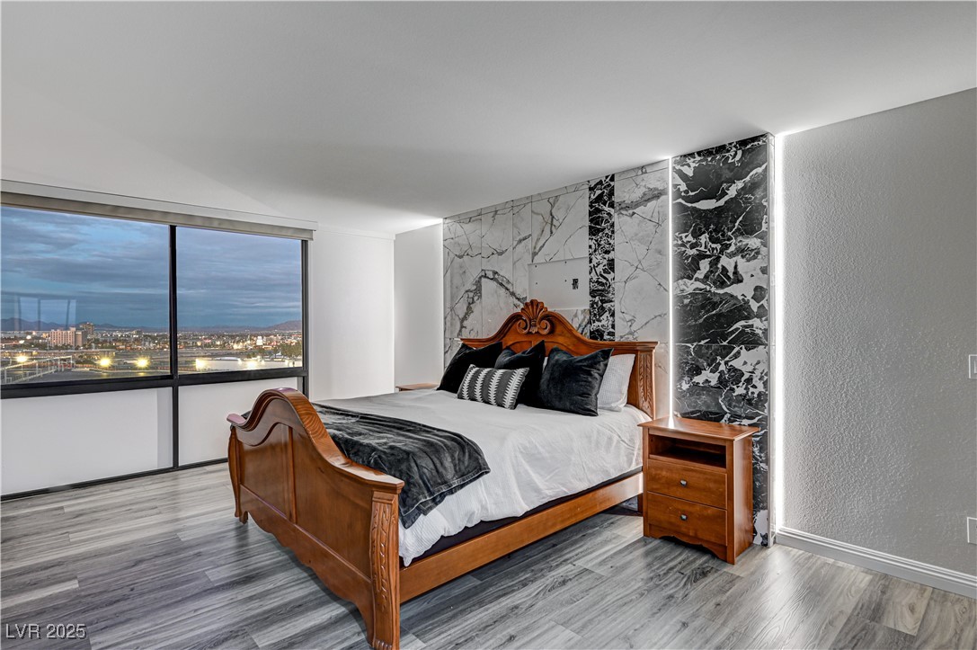 205 East Harmon Avenue 1010