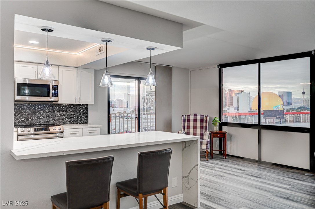 205 East Harmon Avenue 1010