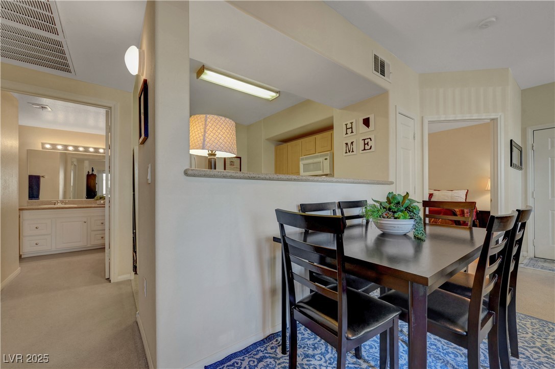 8000 Badura Avenue 1181