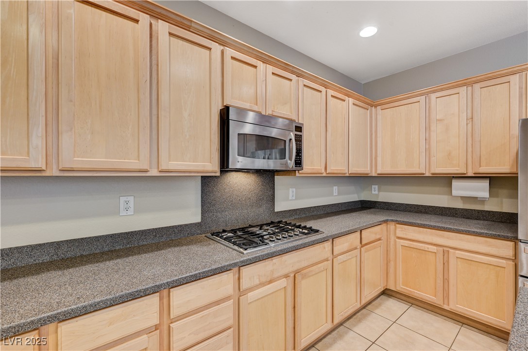 2556 Sturrock Drive