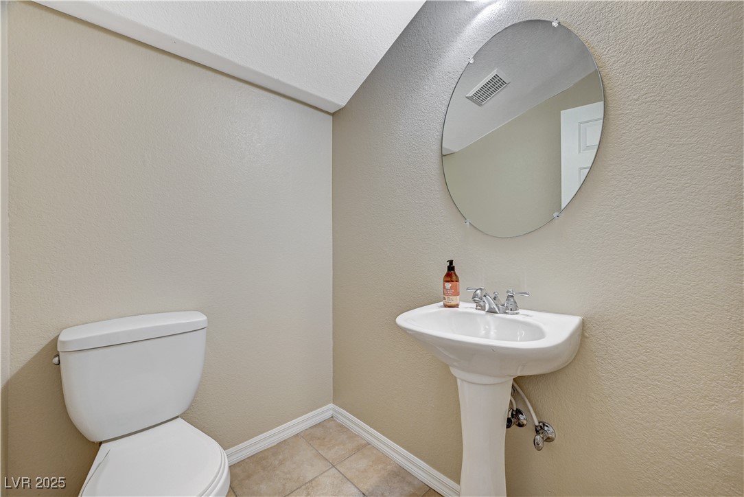2556 Sturrock Drive