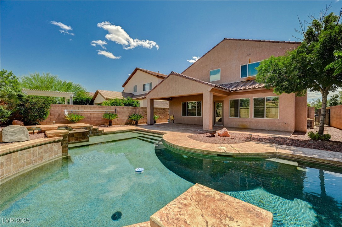 2556 Sturrock Drive