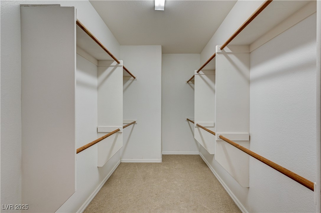 2556 Sturrock Drive