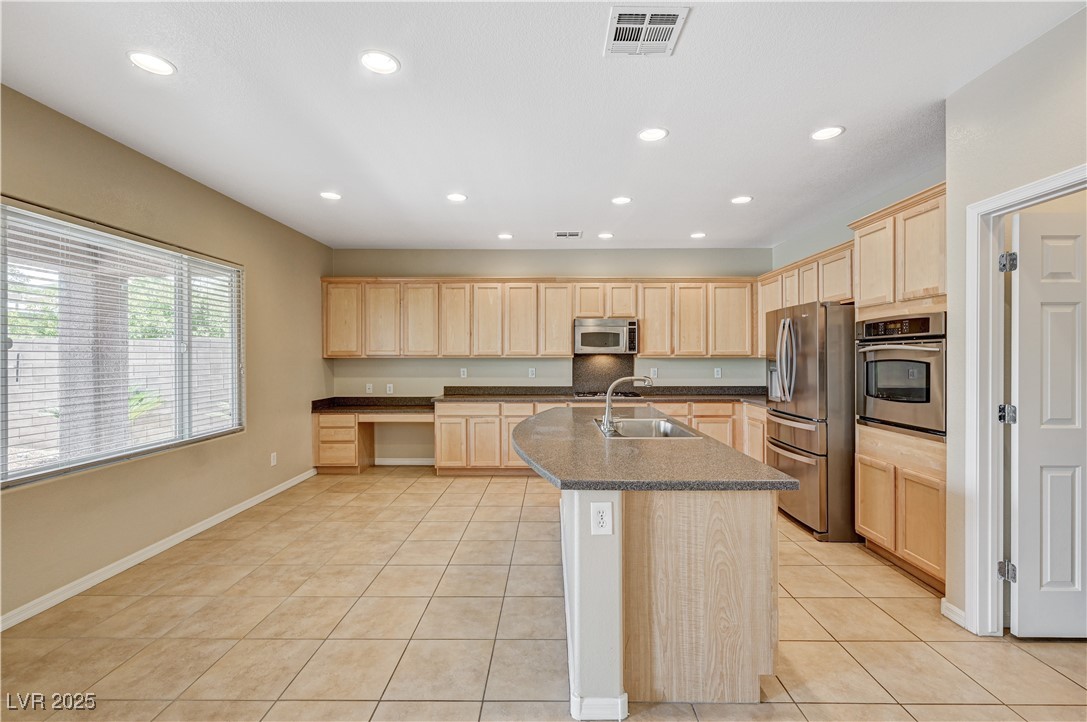 2556 Sturrock Drive