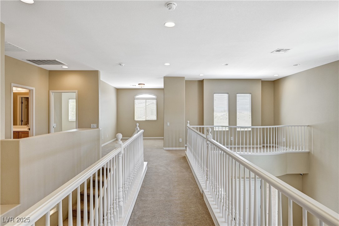 2556 Sturrock Drive