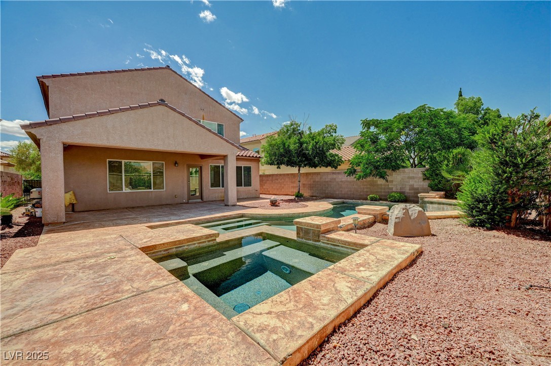 2556 Sturrock Drive