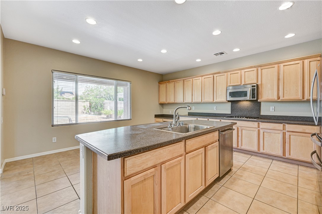 2556 Sturrock Drive