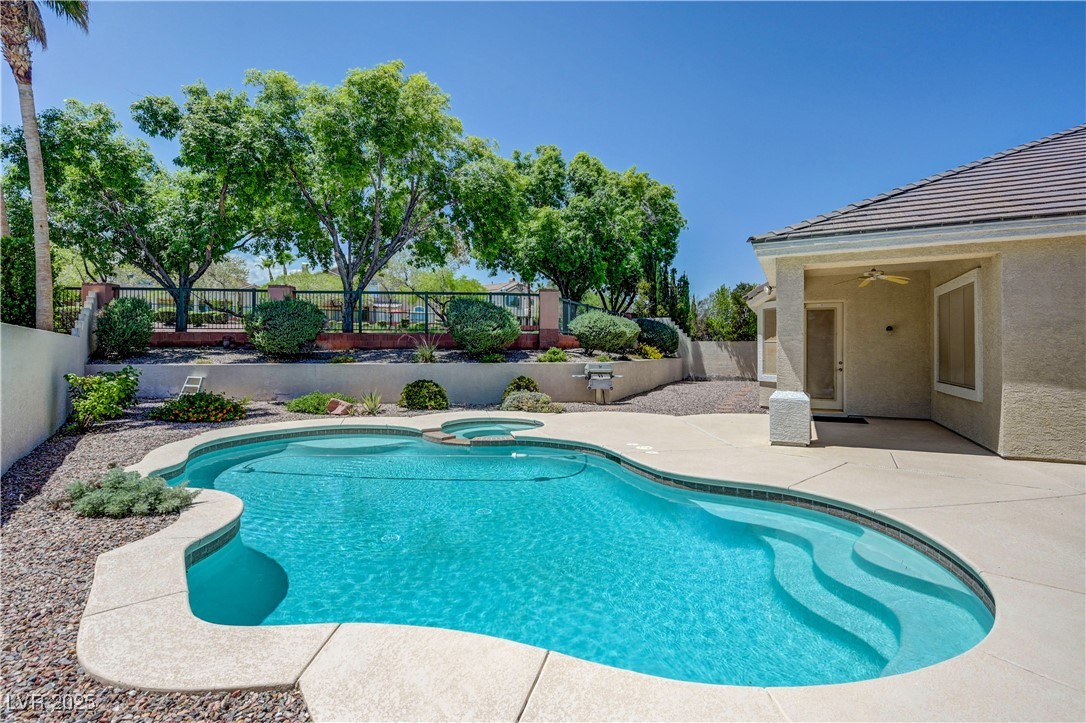 905 Star Pine Drive