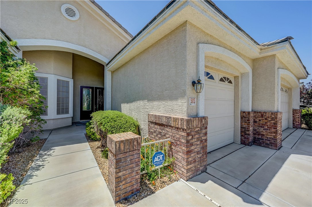 905 Star Pine Drive