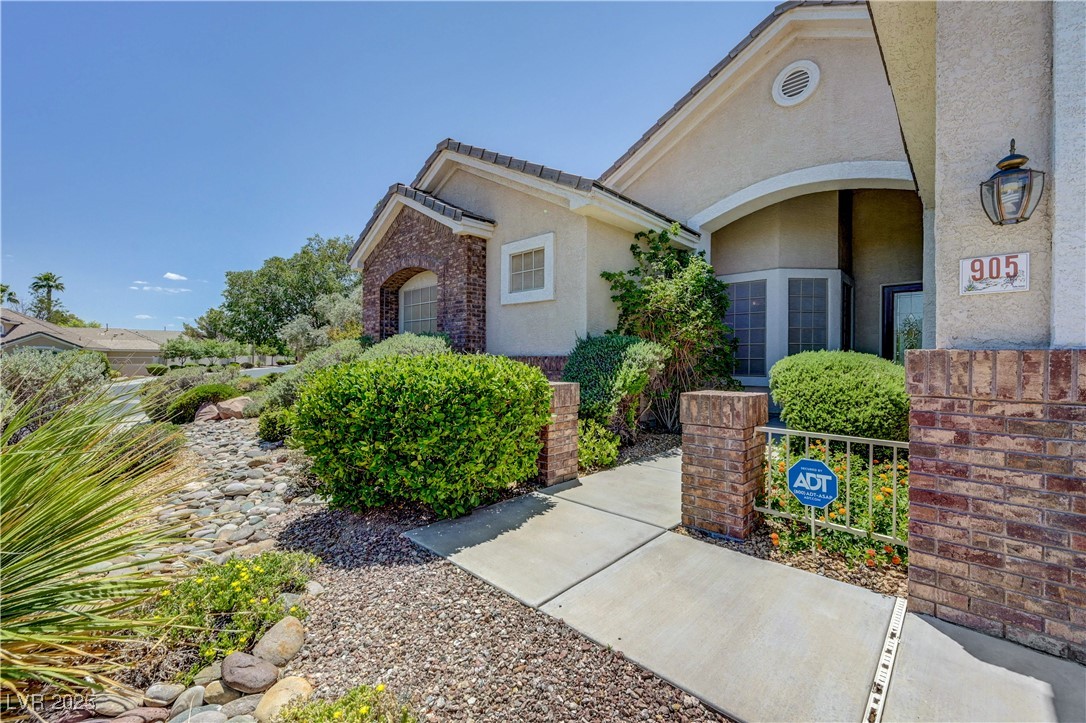 905 Star Pine Drive
