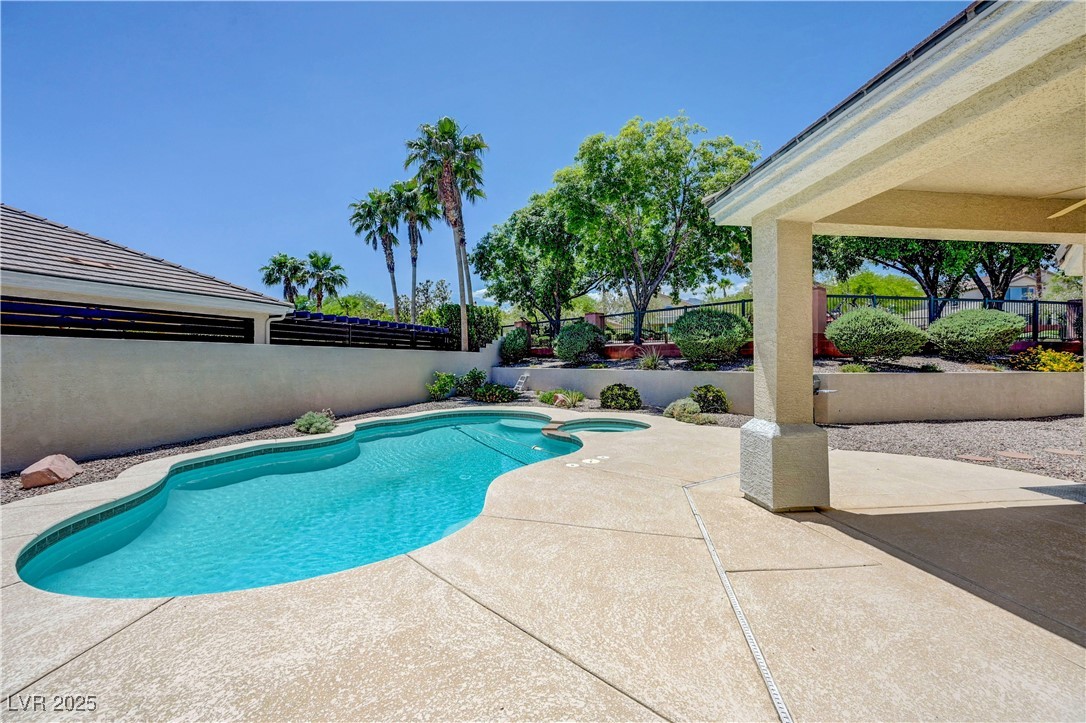 905 Star Pine Drive
