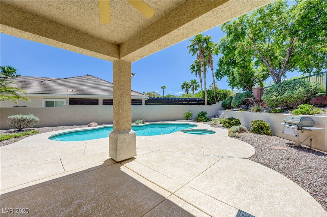 905 Star Pine Drive