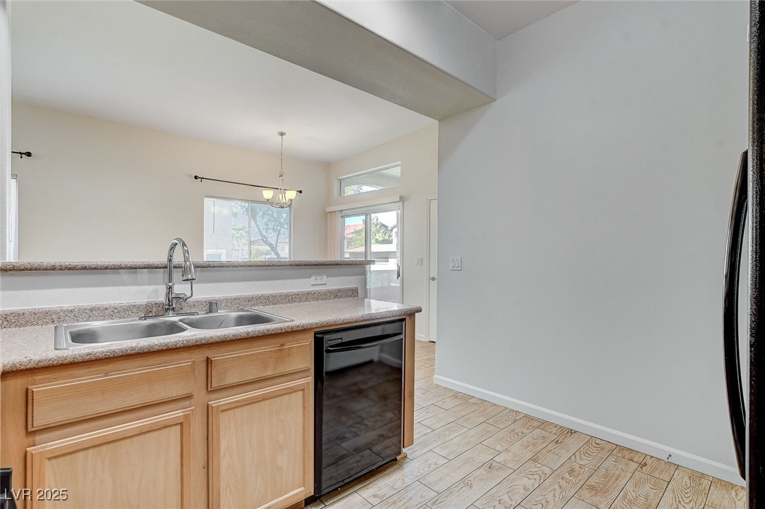 2305 West Horizon Ridge Parkway 1914