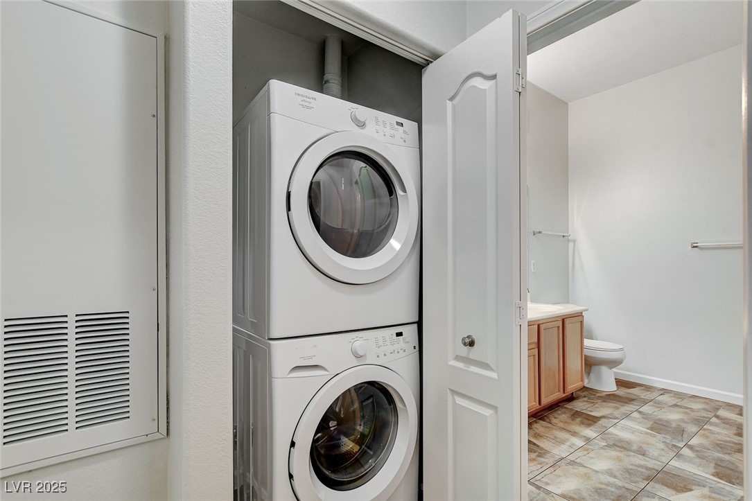 2305 West Horizon Ridge Parkway 1914