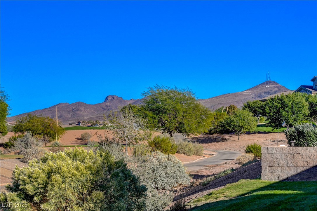 2682 Grand Forks Road