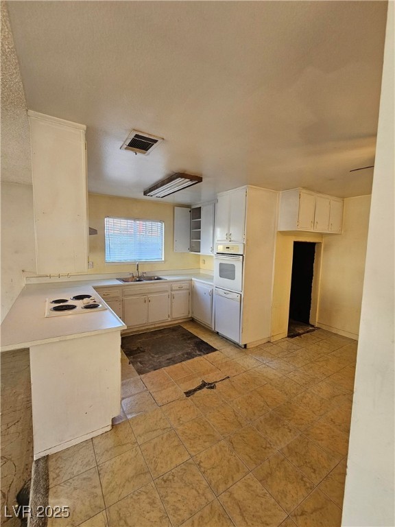 3012 Palm Springs Way