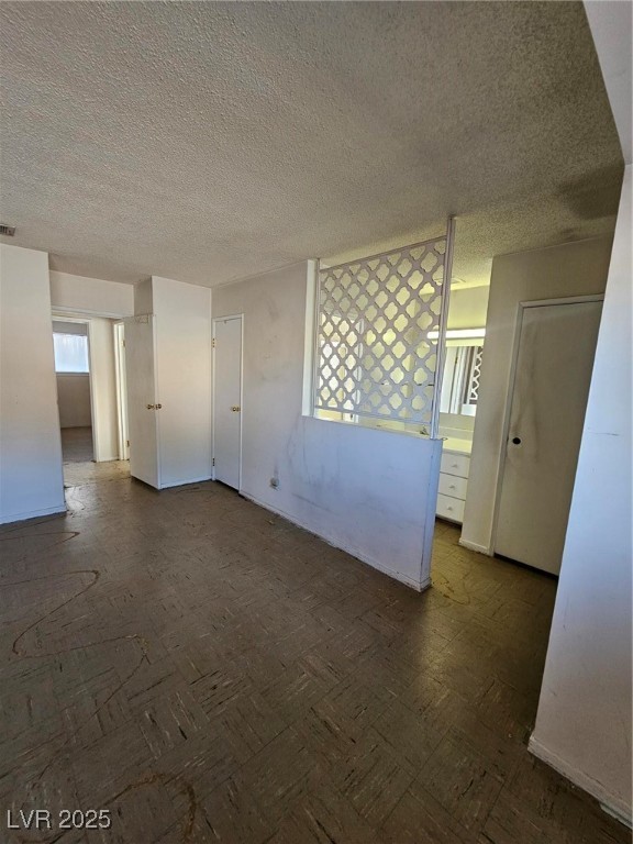 3012 Palm Springs Way