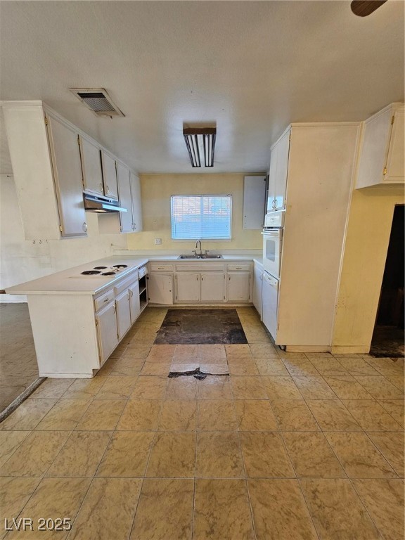 3012 Palm Springs Way