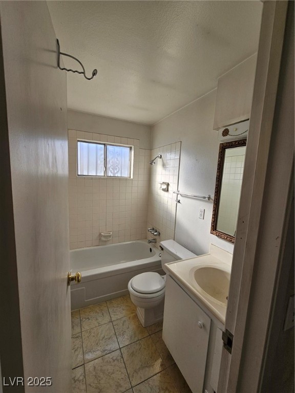 3012 Palm Springs Way