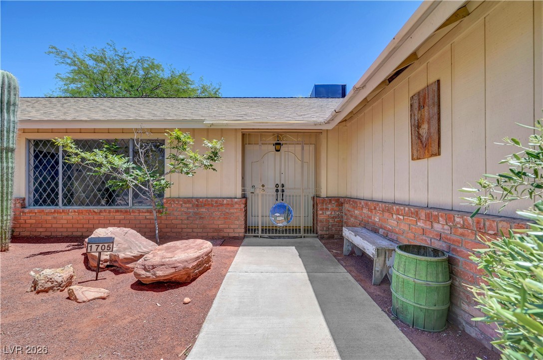1705 Westwind Road
