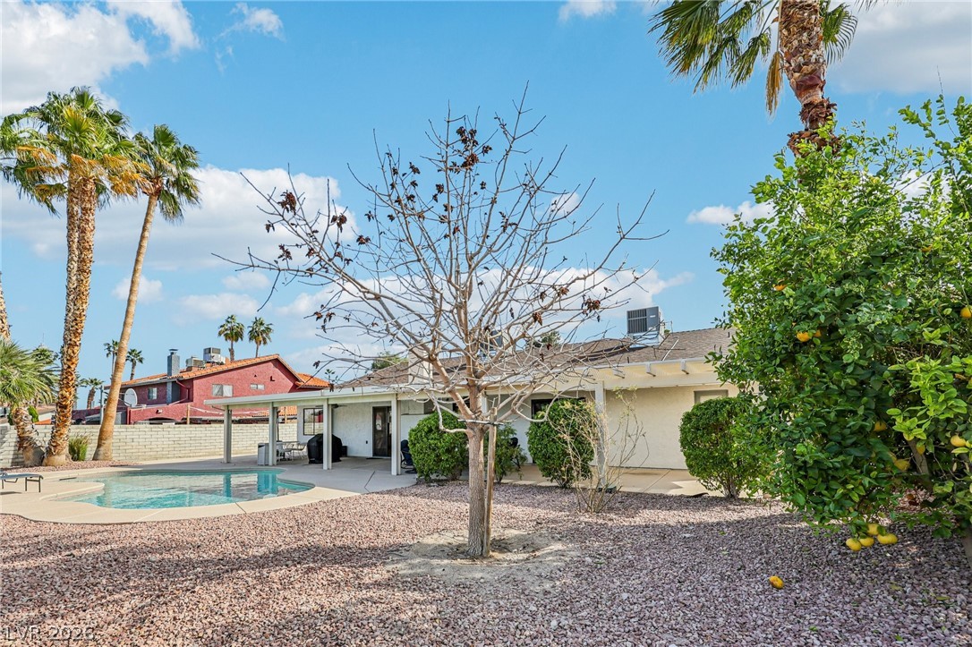 2600 La Solana Way