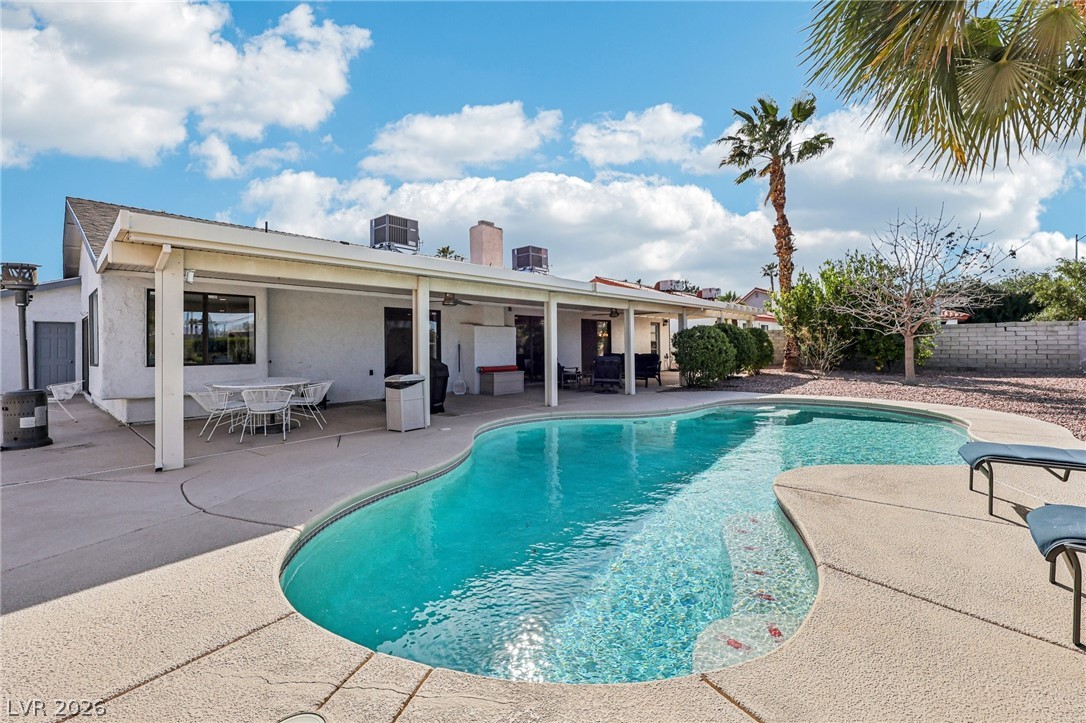 2600 La Solana Way