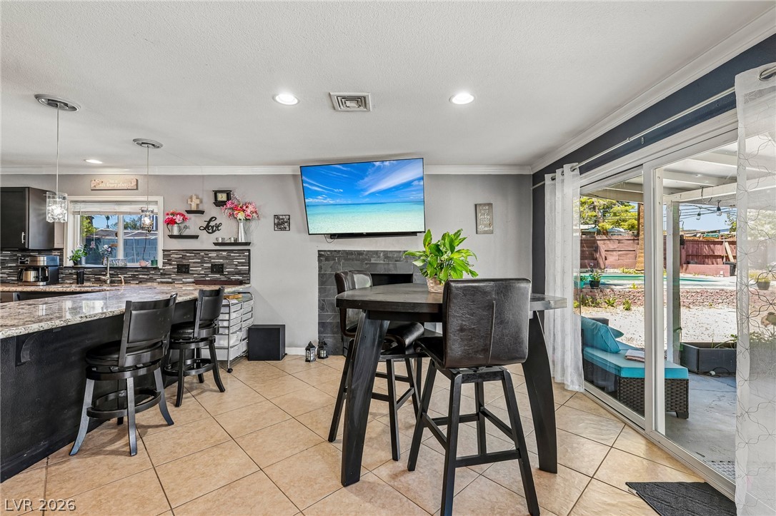 3232 South Mountain Vista Street