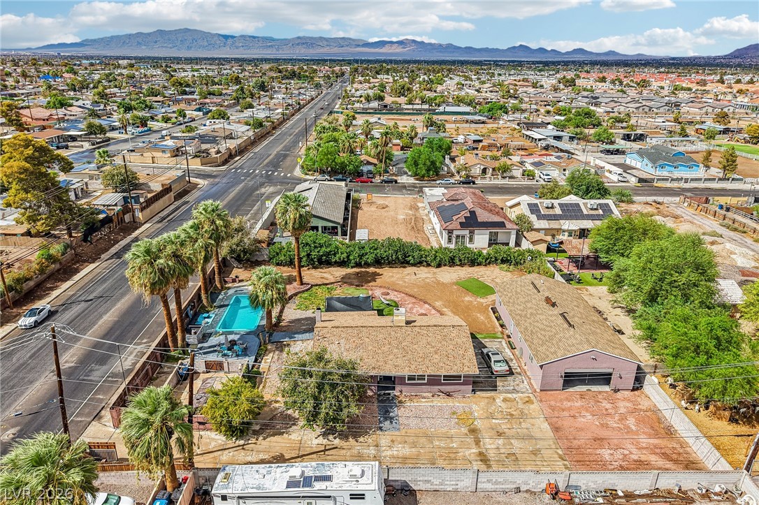 3232 South Mountain Vista Street
