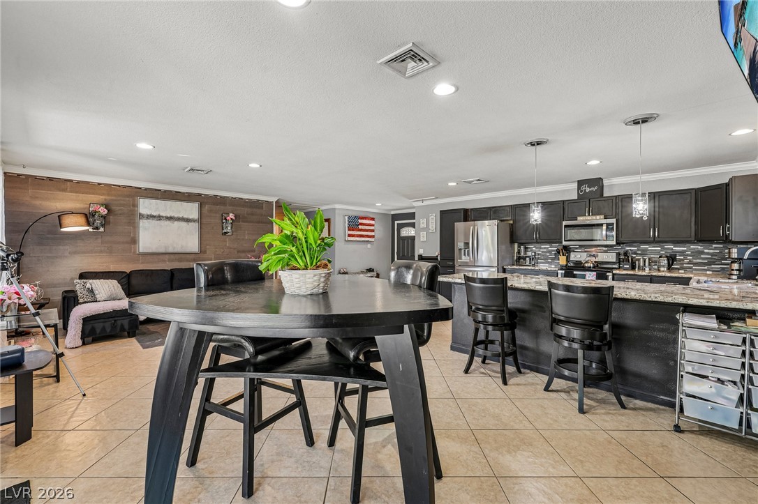 3232 South Mountain Vista Street
