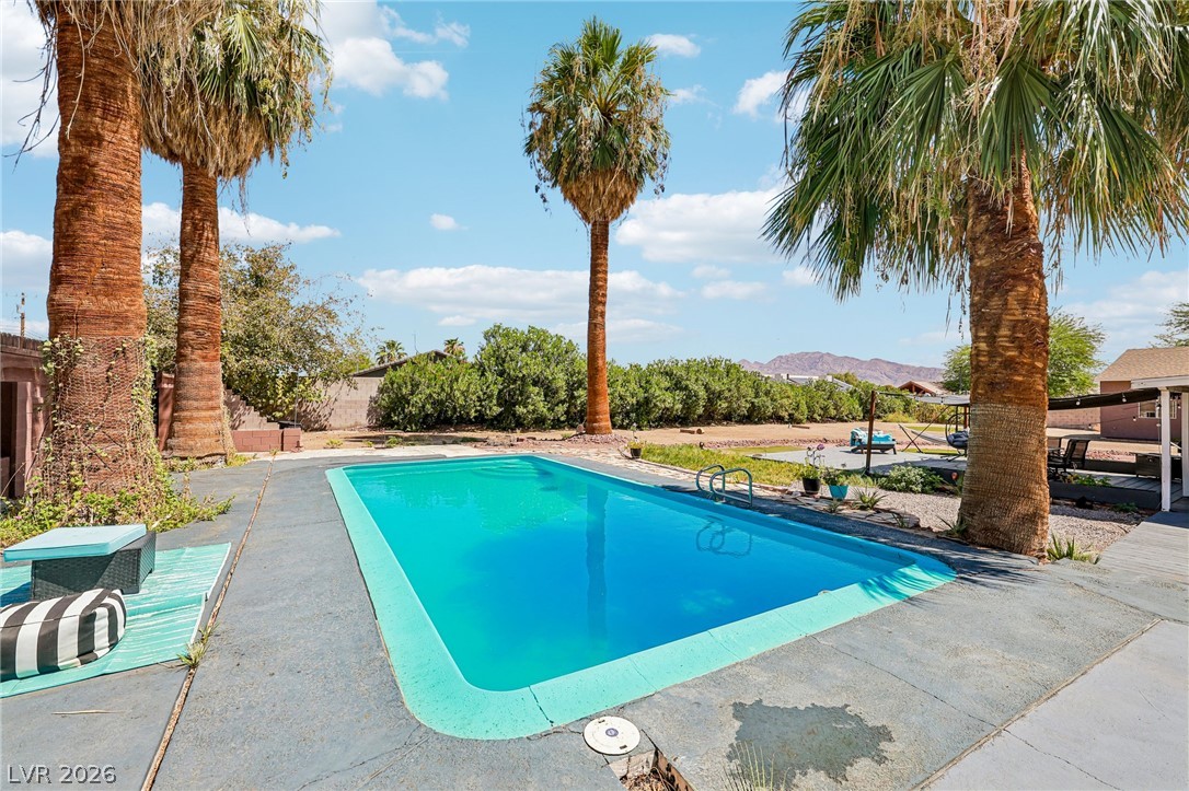 3232 South Mountain Vista Street