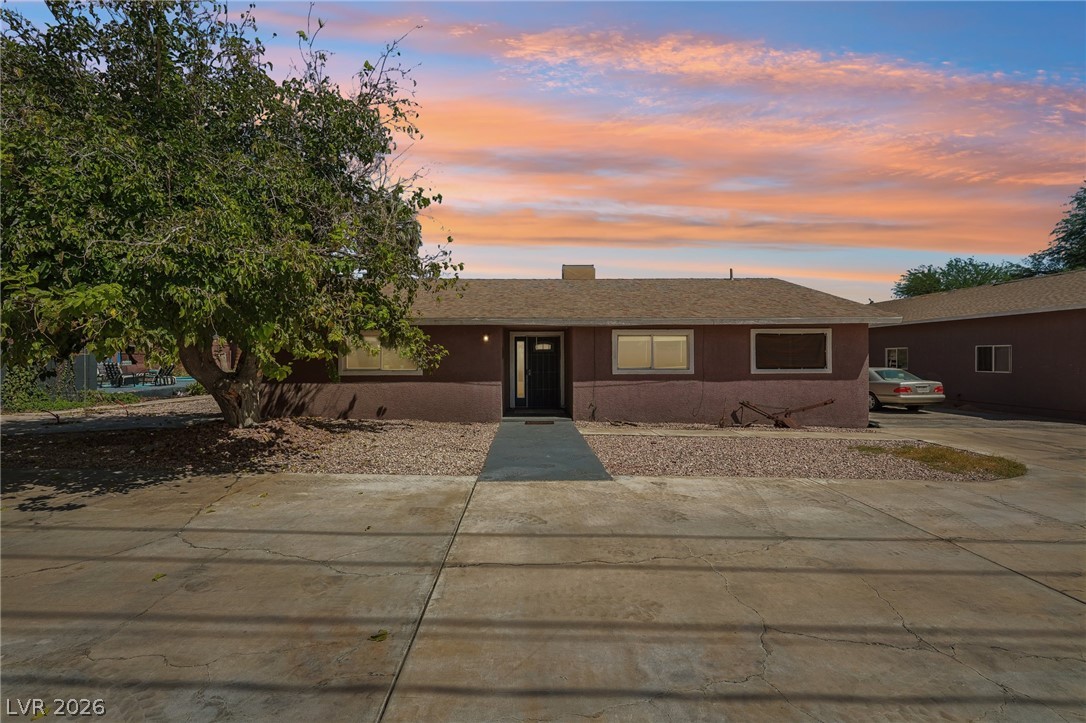 3232 South Mountain Vista Street