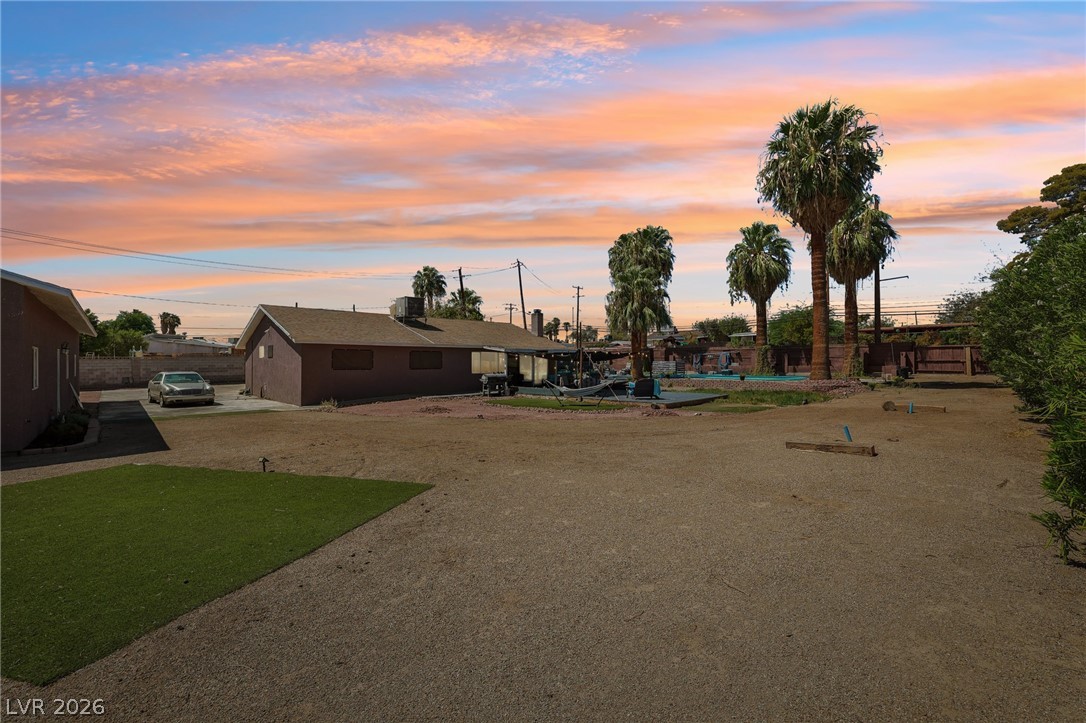 3232 South Mountain Vista Street