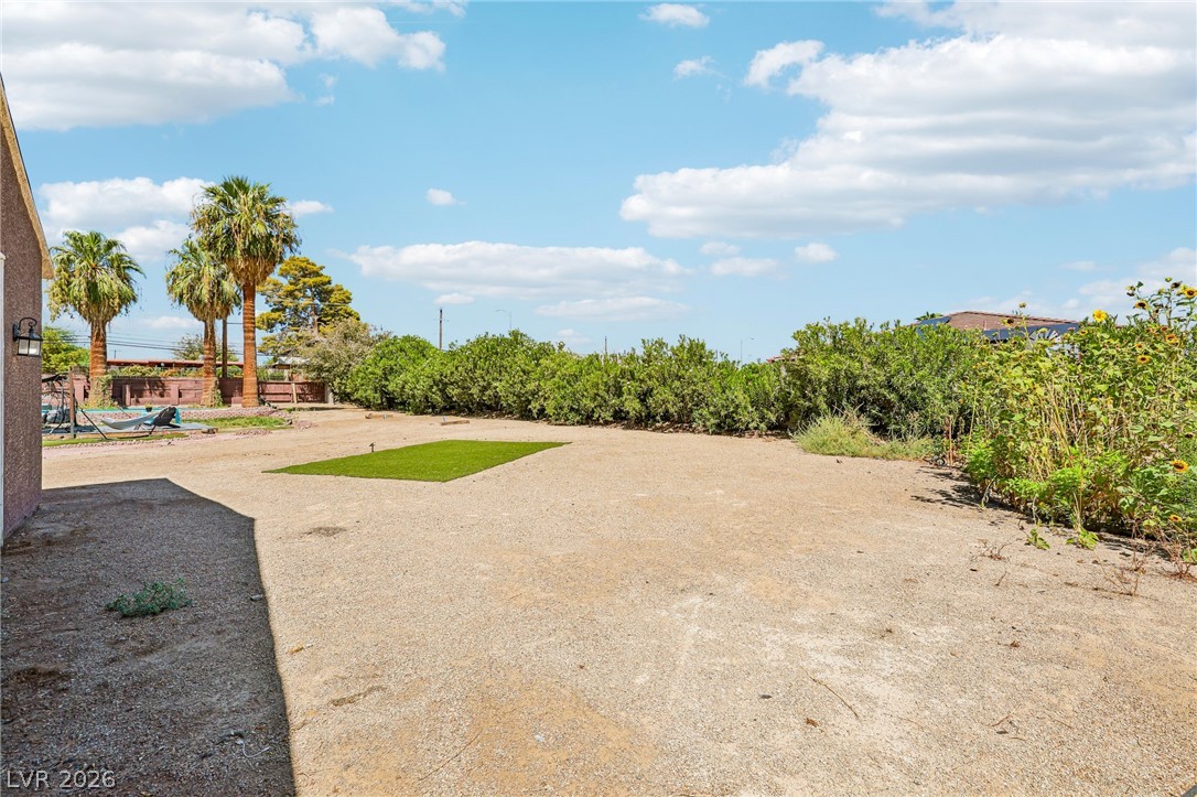 3232 South Mountain Vista Street