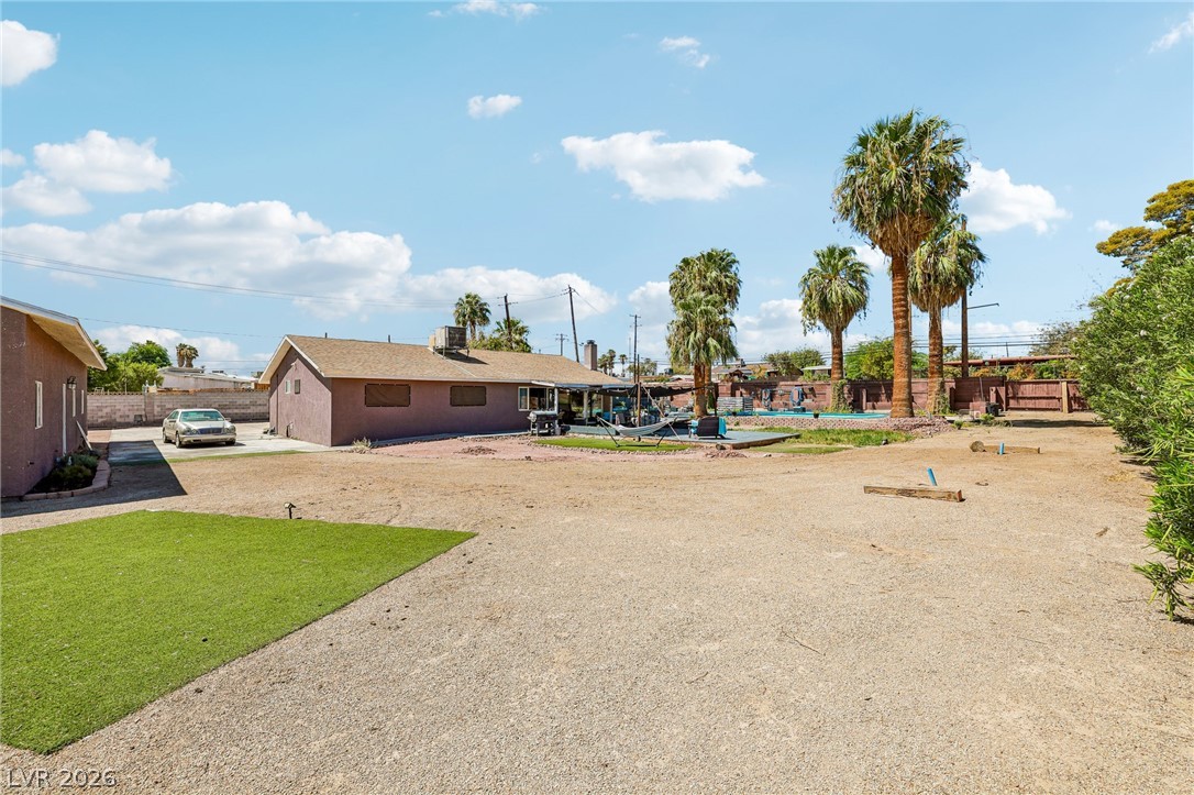 3232 South Mountain Vista Street