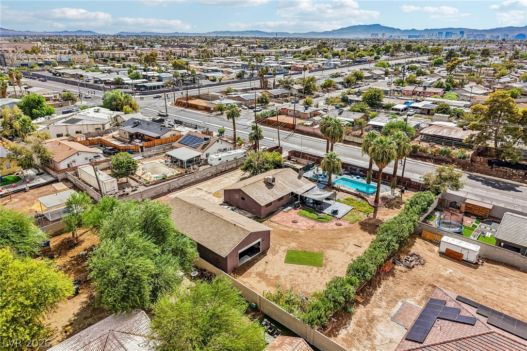 3232 South Mountain Vista Street