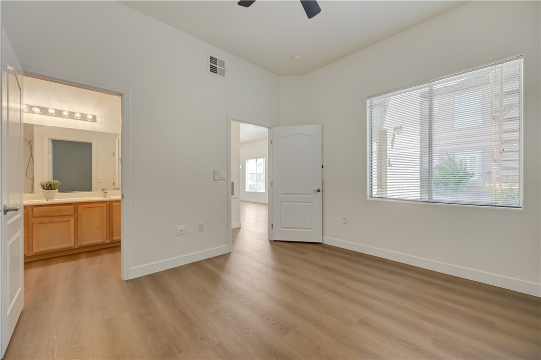 2305 West Horizon Ridge Parkway 814