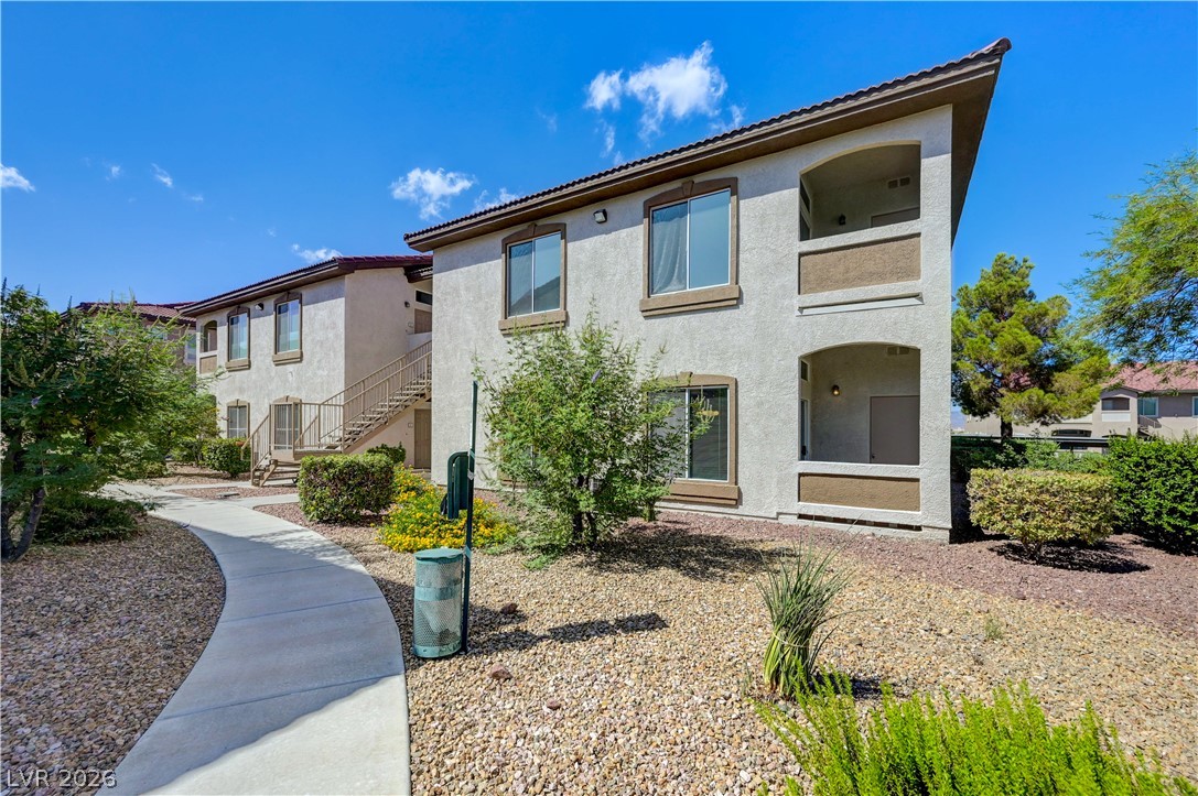2305 West Horizon Ridge Parkway 814