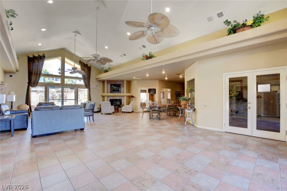 2305 West Horizon Ridge Parkway 814
