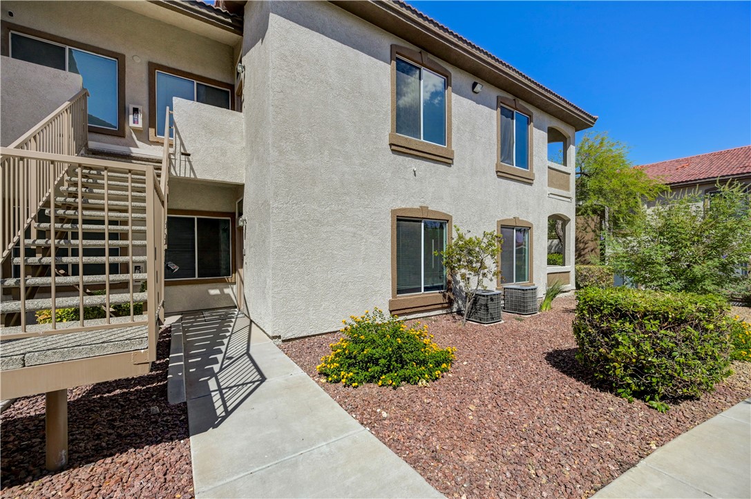 2305 West Horizon Ridge Parkway 814