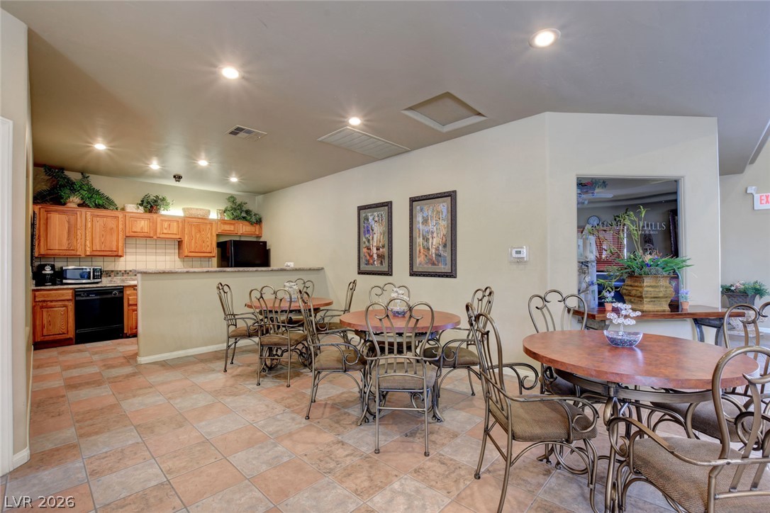 2305 West Horizon Ridge Parkway 814