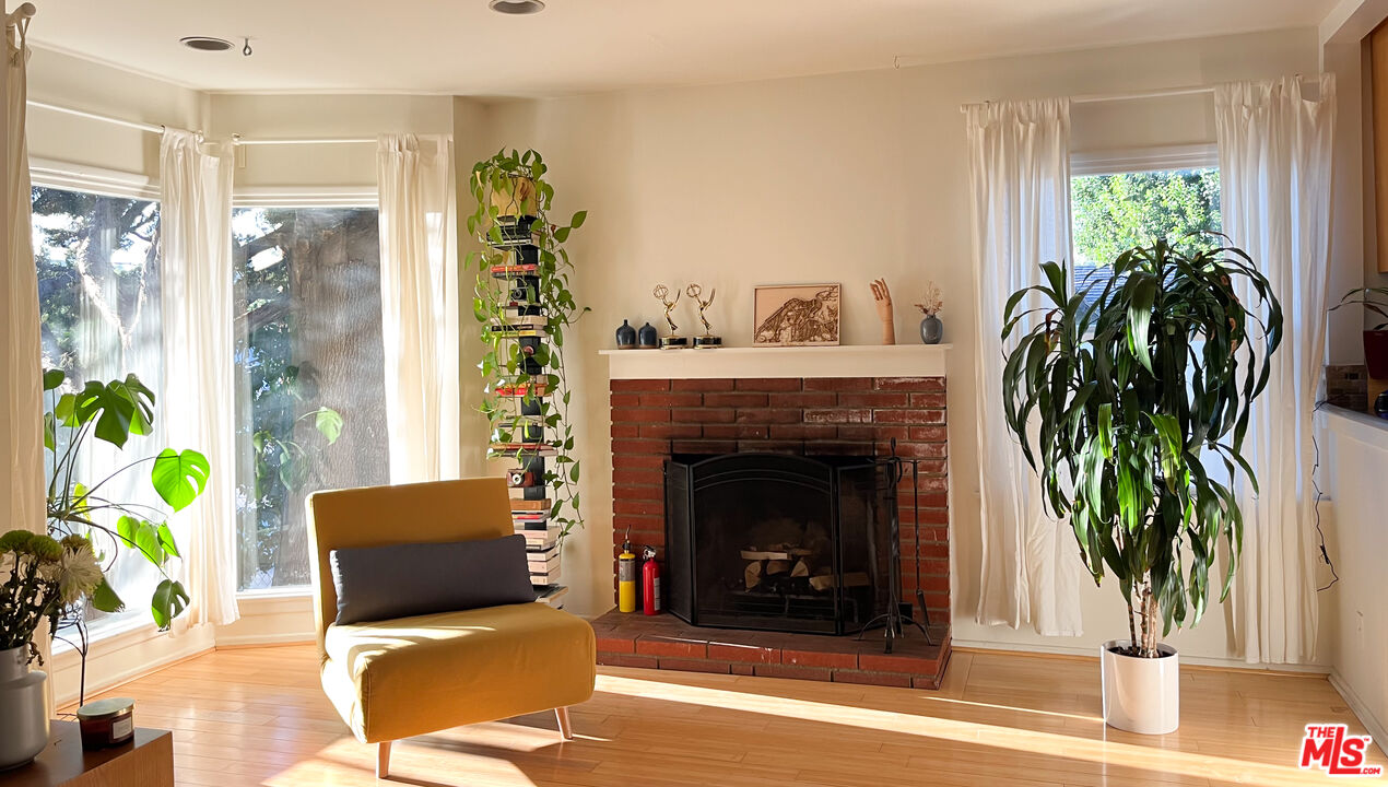 4796 Topanga Canyon Blvd