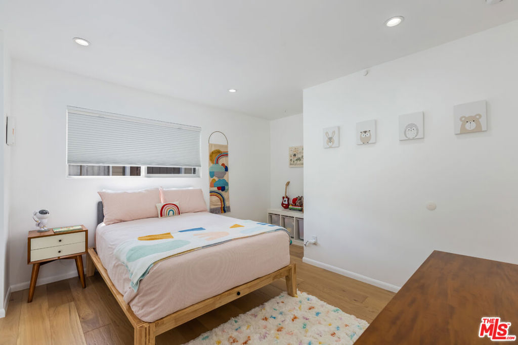 1910 Rodney Drive 5