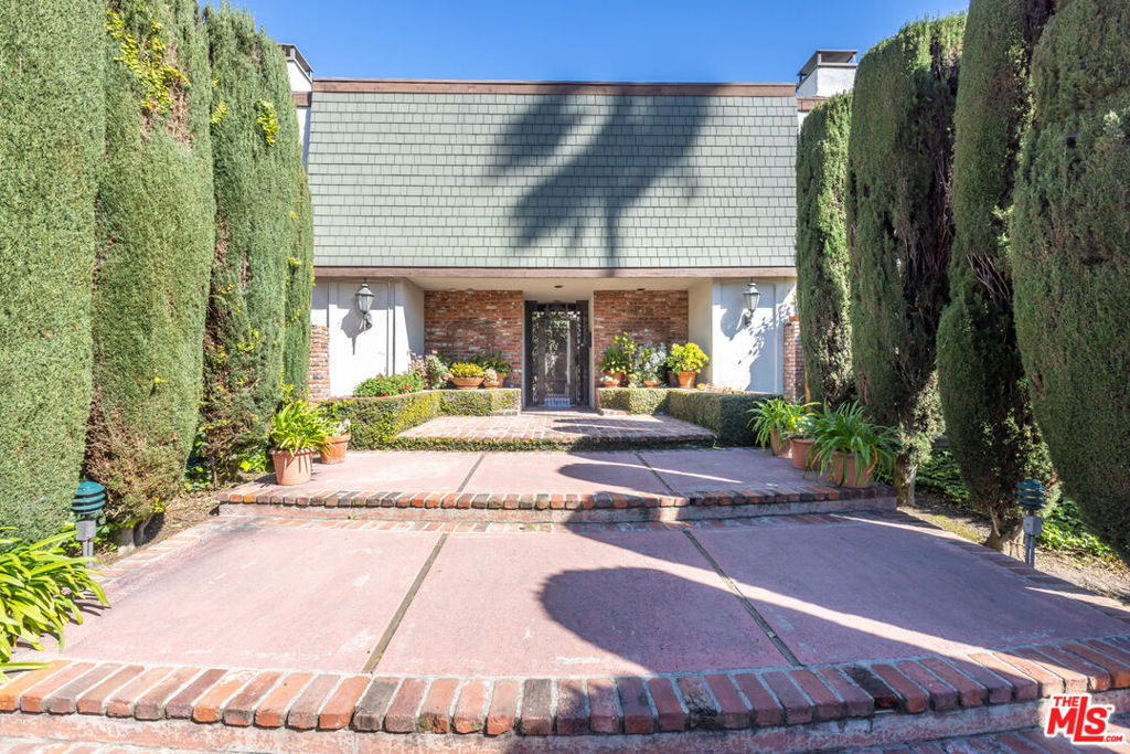 1910 Rodney Drive 5