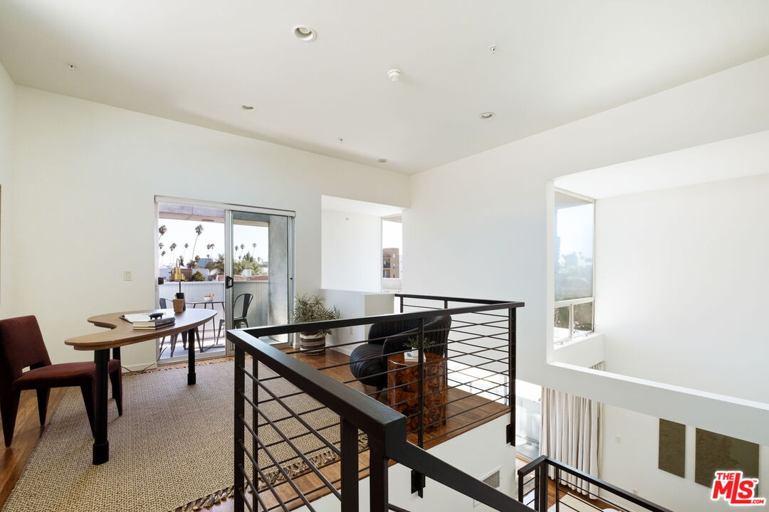 333 S Wilton Pl Unit: 2