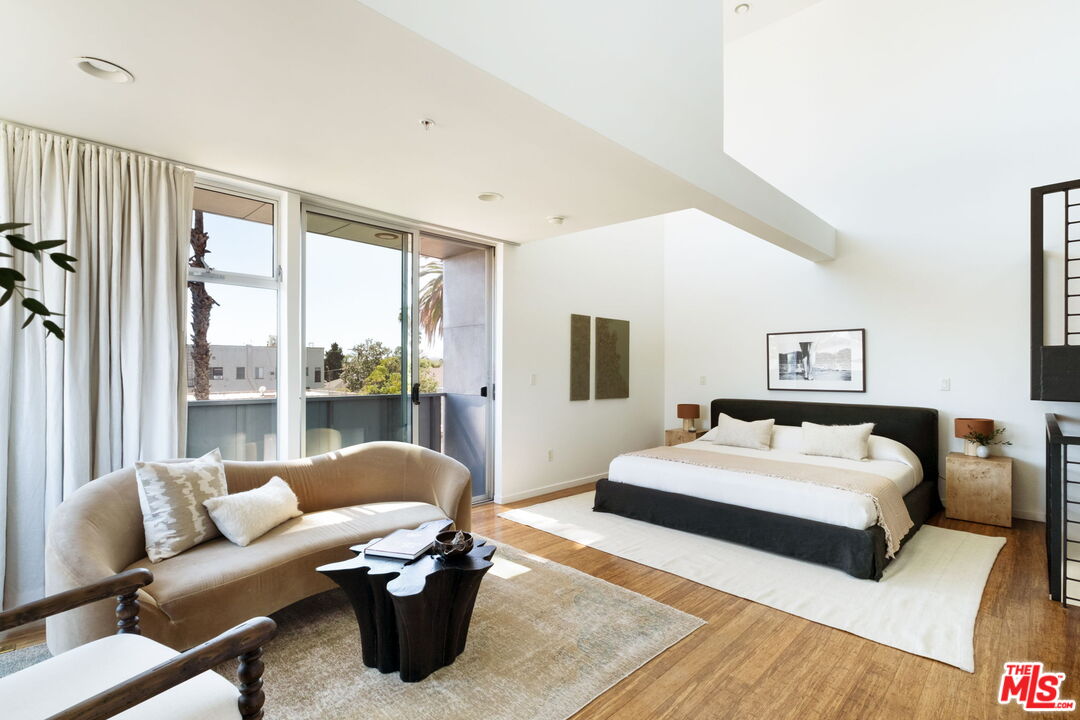 333 S Wilton Pl Unit: 2