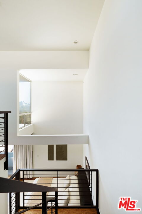 333 S Wilton Pl Unit: 2