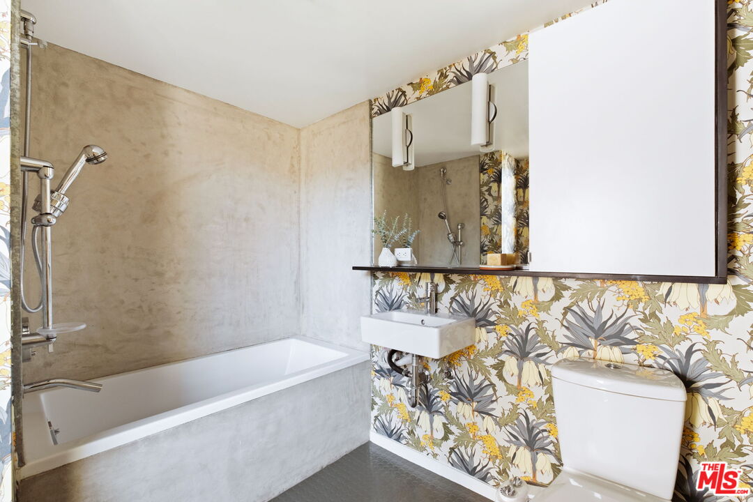 333 S Wilton Pl Unit: 2