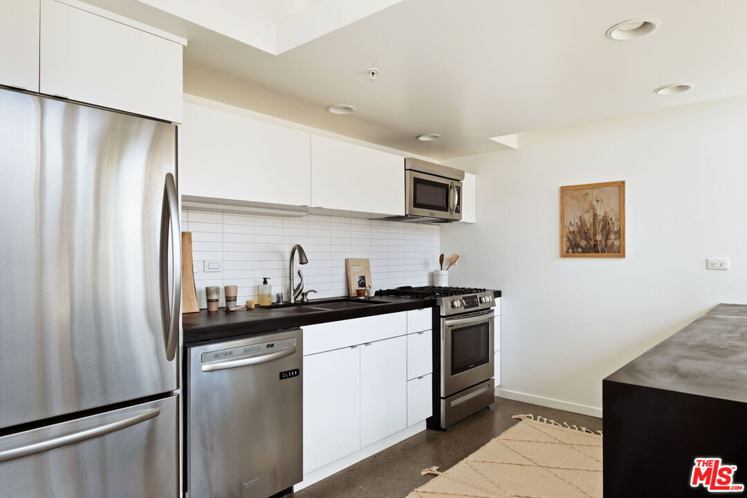 333 S Wilton Pl Unit: 2