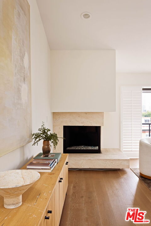 1520 S Beverly Glen Blvd Unit: 507